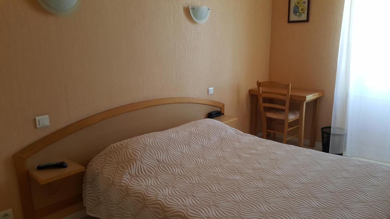Hotel La Renaissance Cherbourg-en-Cotentin Exteriör bild