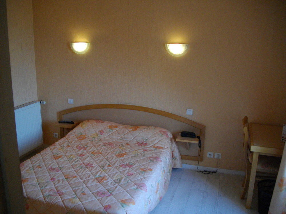 Hotel La Renaissance Cherbourg-en-Cotentin Exteriör bild